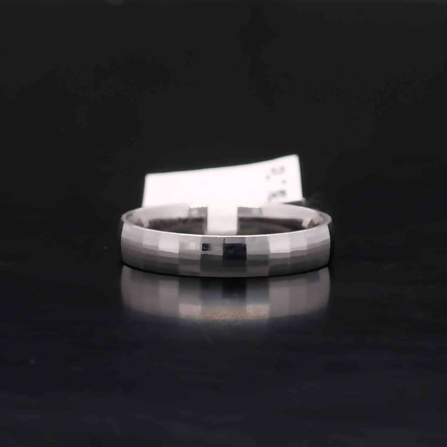 Elegant Platinum Ring Elegant Platinum Ring