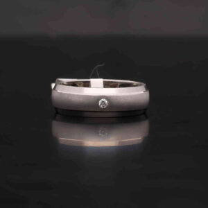 Elegant Platinum Ring