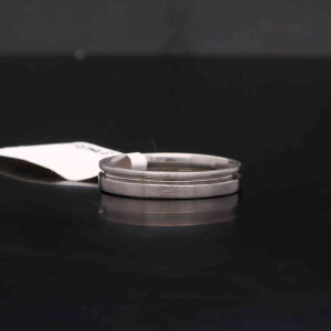 Elegant Platinum Ring