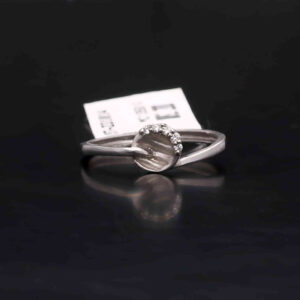 Elegant Platinum Ring