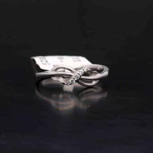 Elegant Platinum Ring