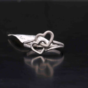 Elegant Platinum Ring