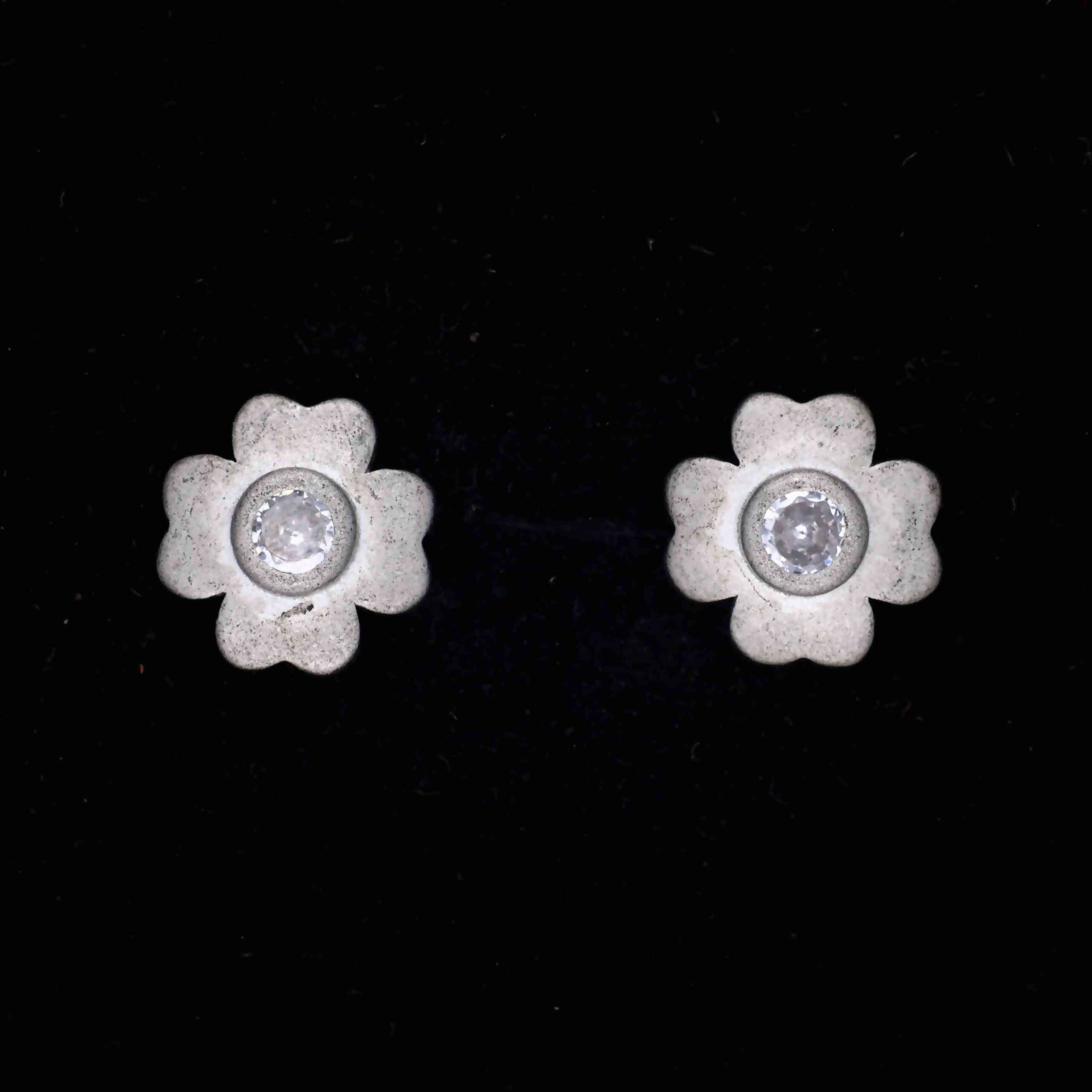 925 Sterling Silver Earrings 925 Sterling Silver Earrings