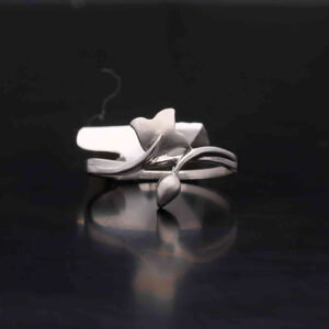 Elegant Platinum Ring