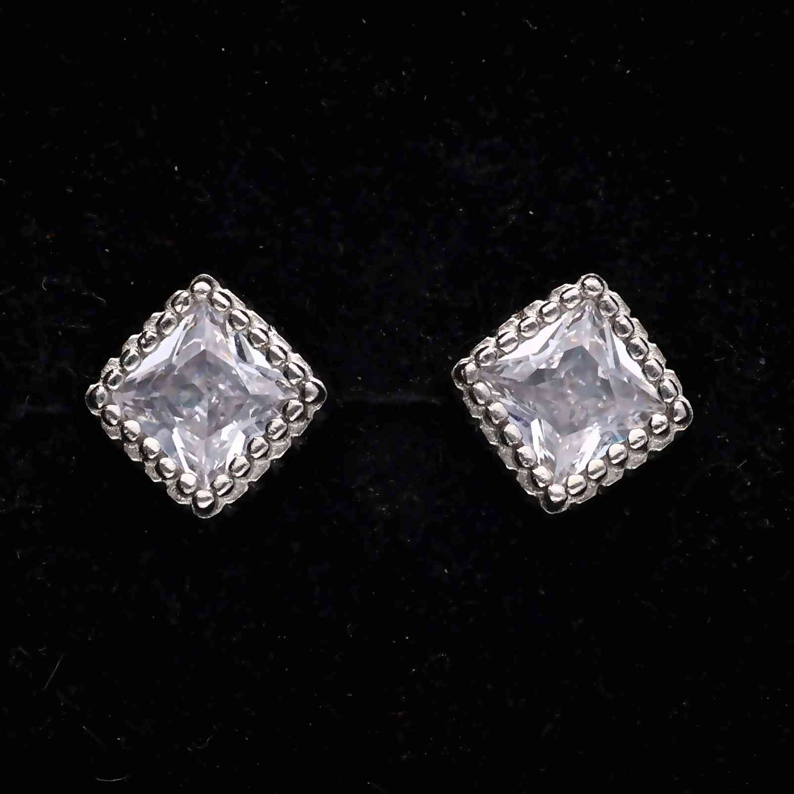 925 Sterling Silver Earrings 925 Sterling Silver Earrings