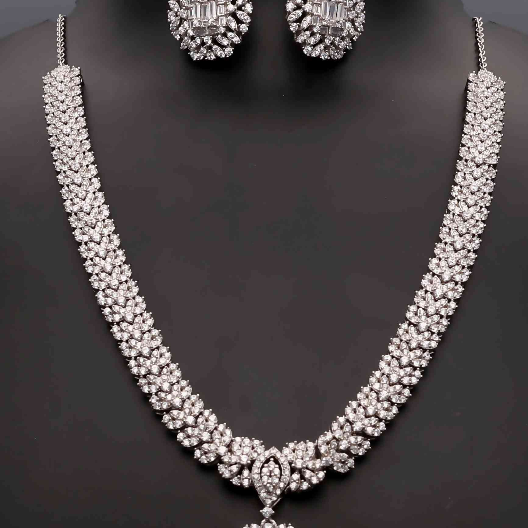 925 Sterling Silver Neclace Set 925 Sterling Silver Neclace Set