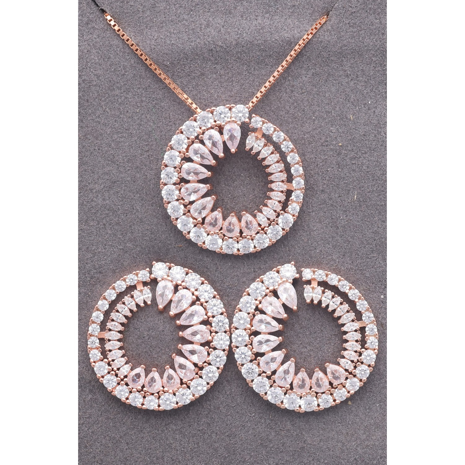 925 Sterling Silver Neclace Set 925 Sterling Silver Neclace Set