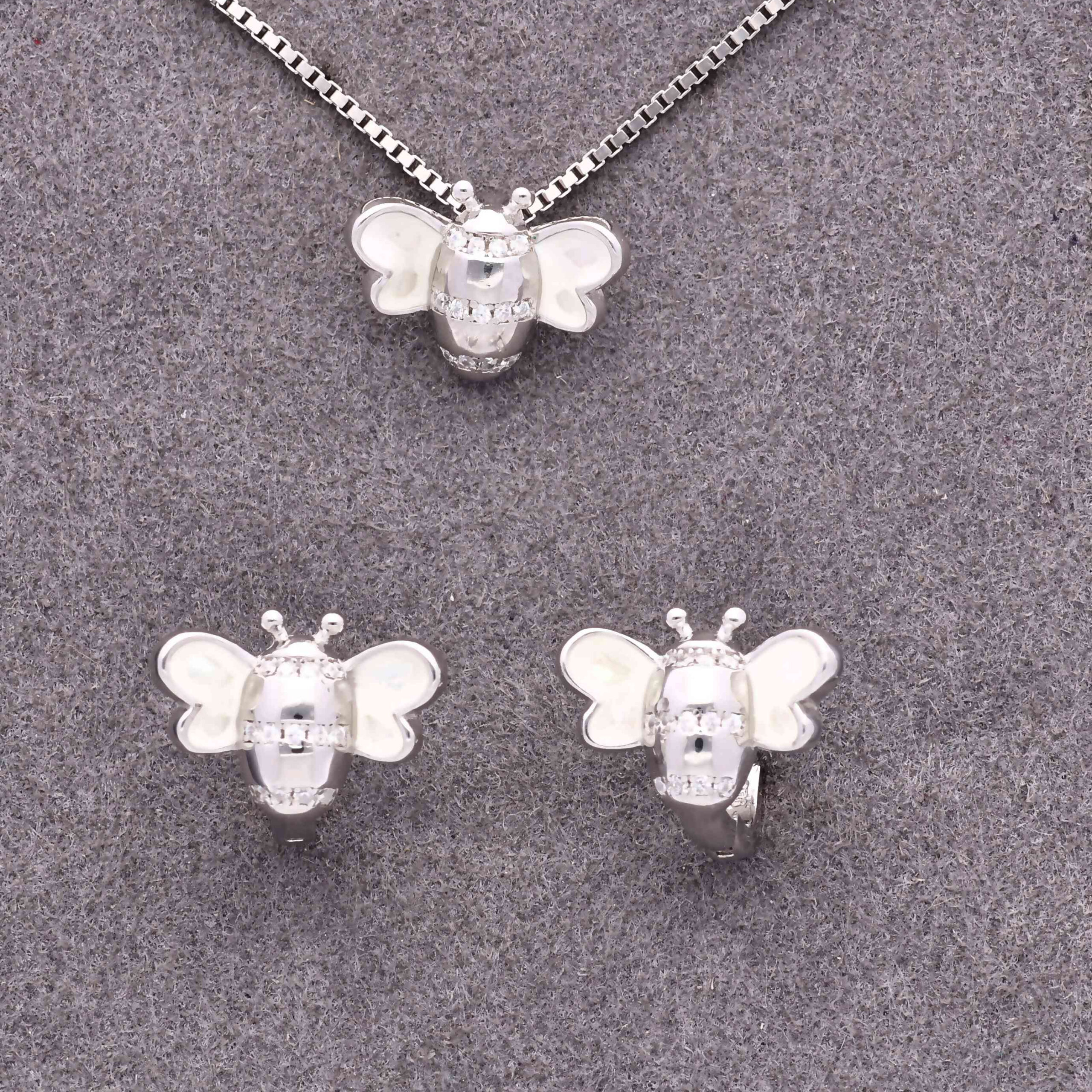 925 Sterling Silver Neclace Set 925 Sterling Silver Neclace Set