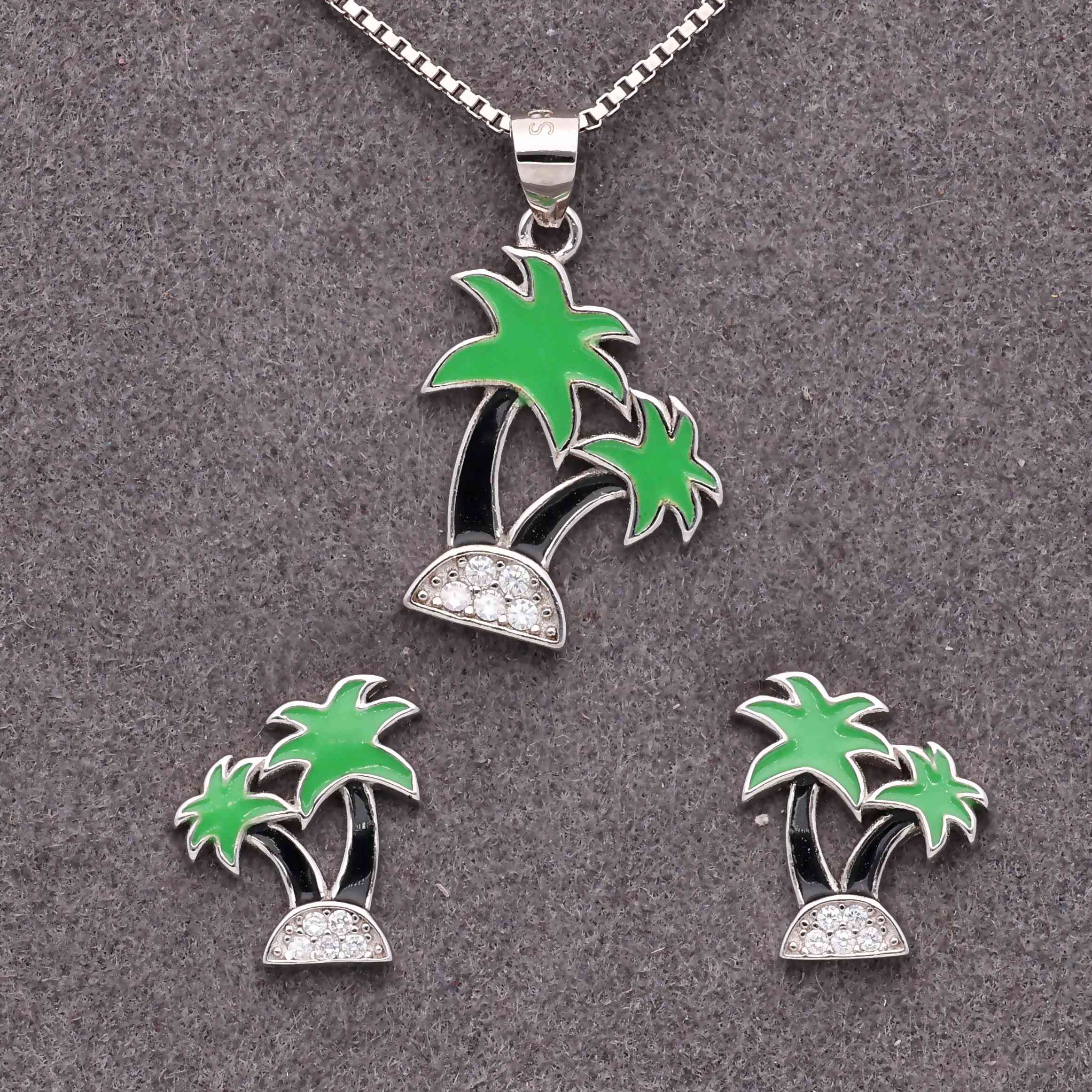 925 Sterling Silver Neclace Set 925 Sterling Silver Neclace Set