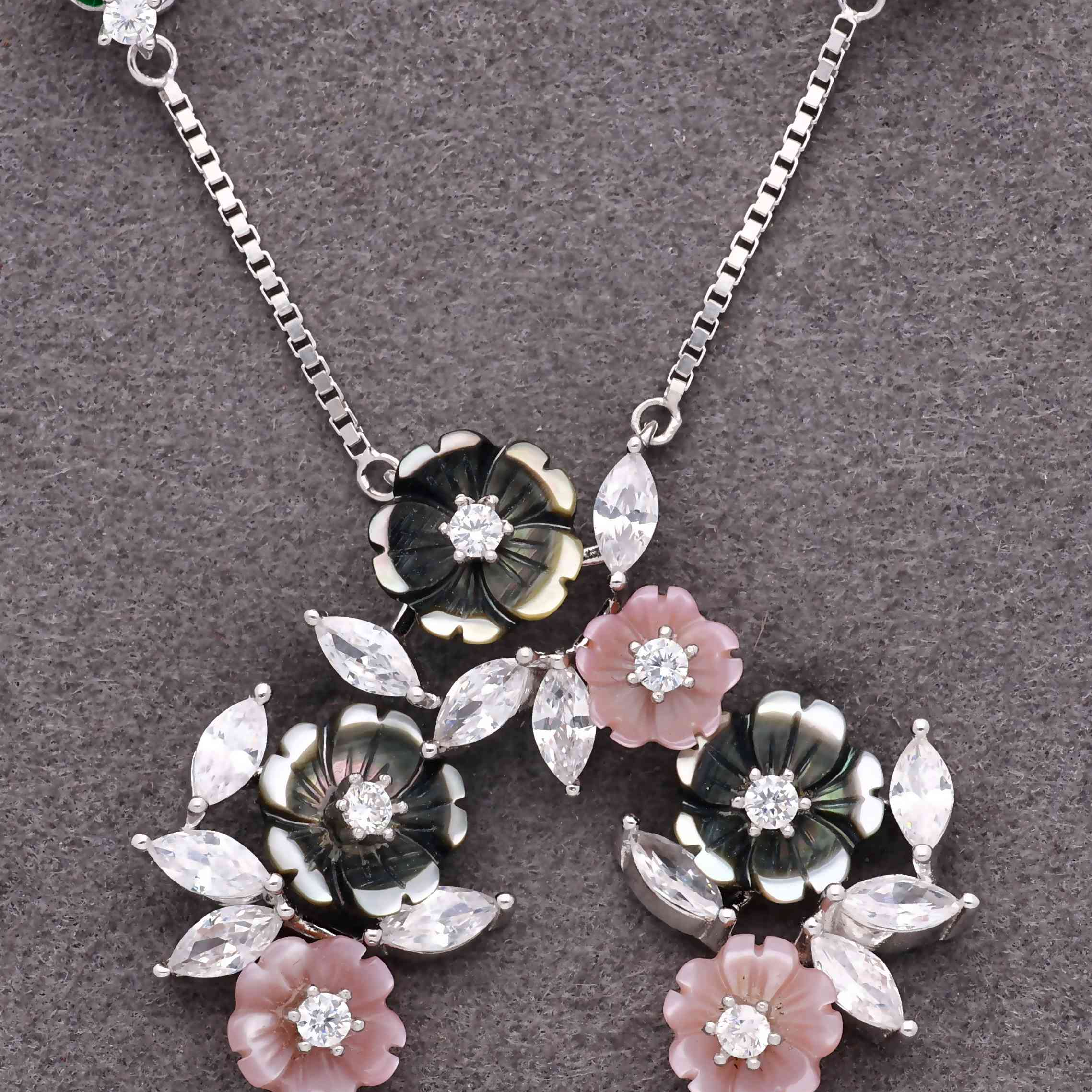 925 Sterling Silver Neclace Set 925 Sterling Silver Neclace Set