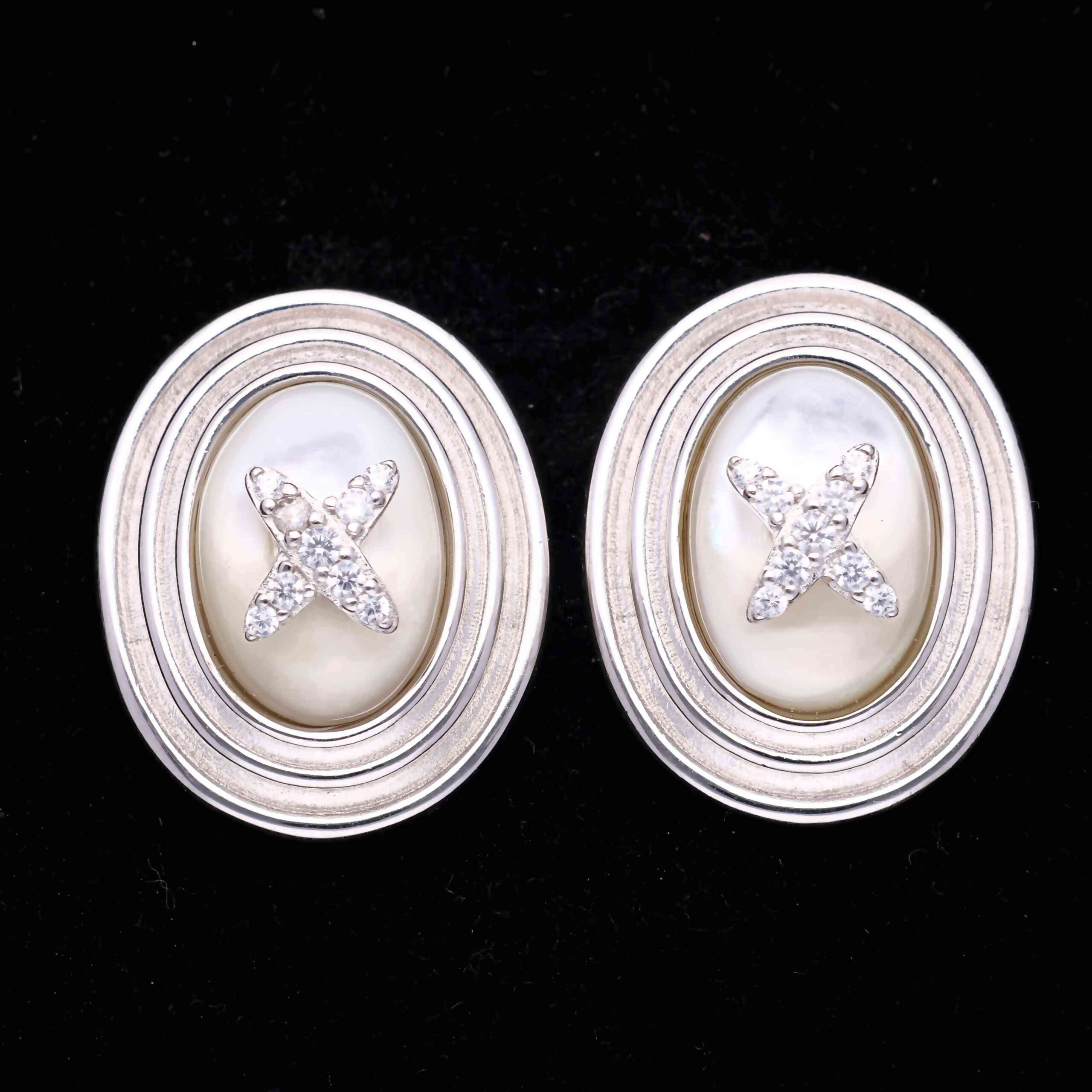 925 Sterling Silver Earrings 925 Sterling Silver Earrings