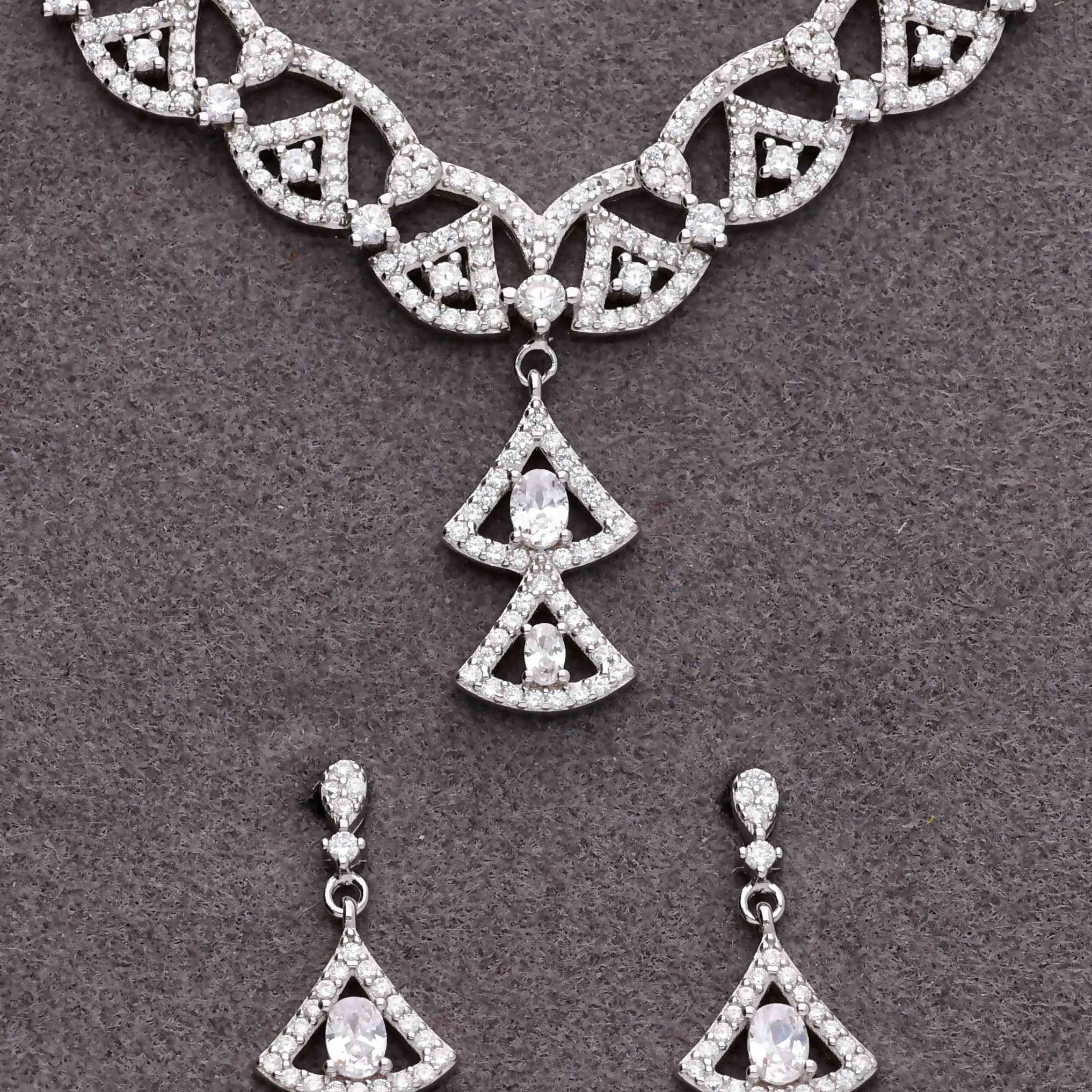 925 Sterling Silver Neclace Set 925 Sterling Silver Neclace Set