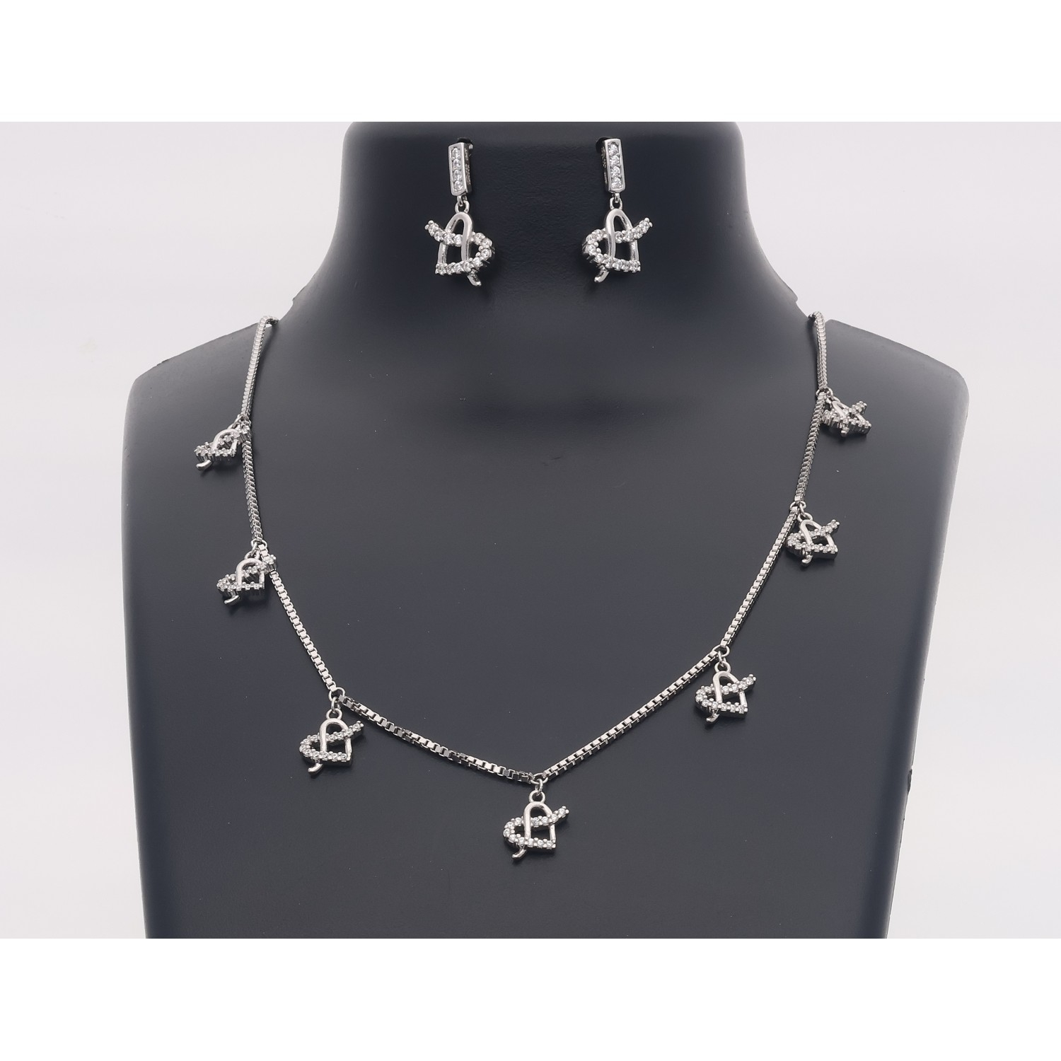 925 Sterling Silver Neclace Set 925 Sterling Silver Neclace Set