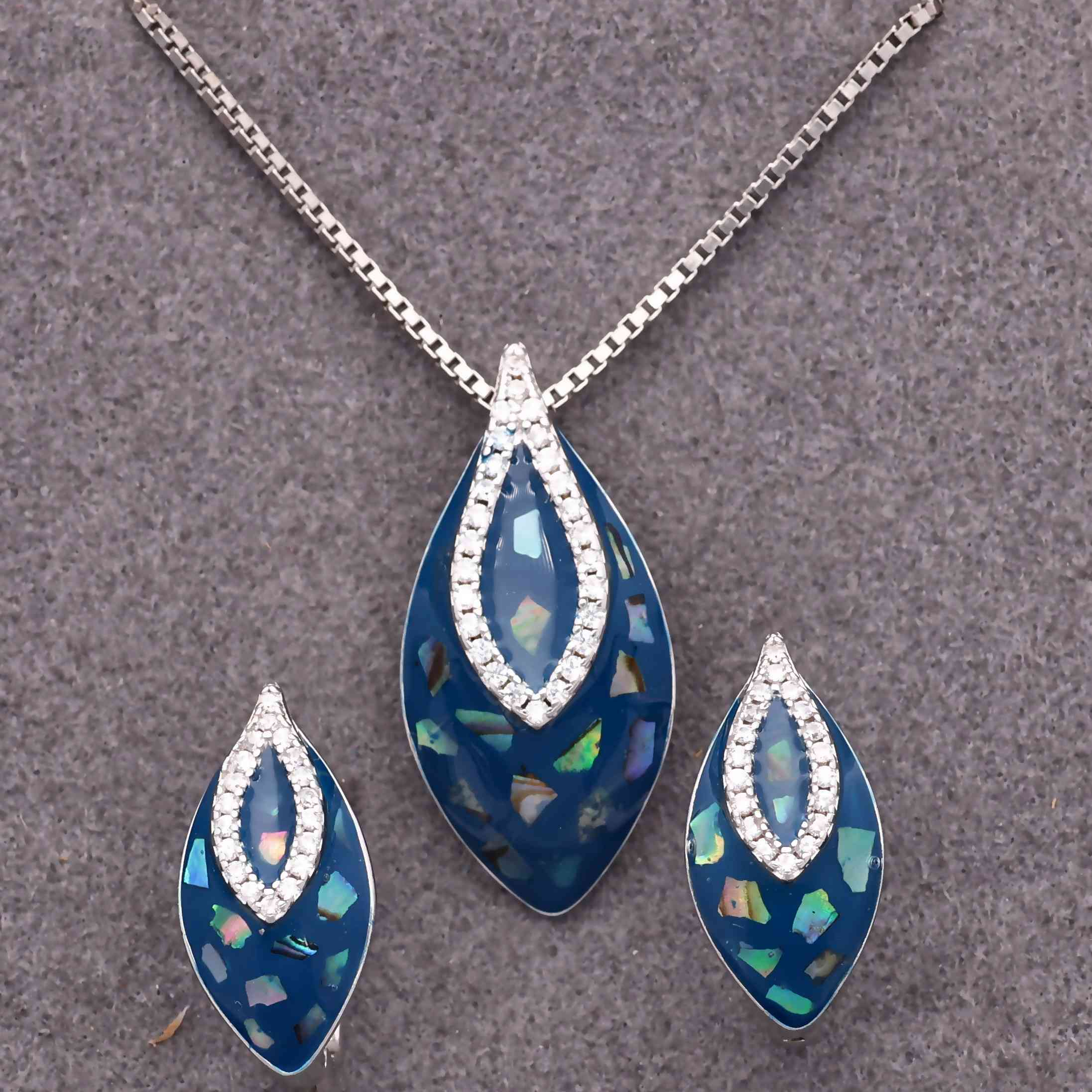 925 Sterling Silver Neclace Set 925 Sterling Silver Neclace Set