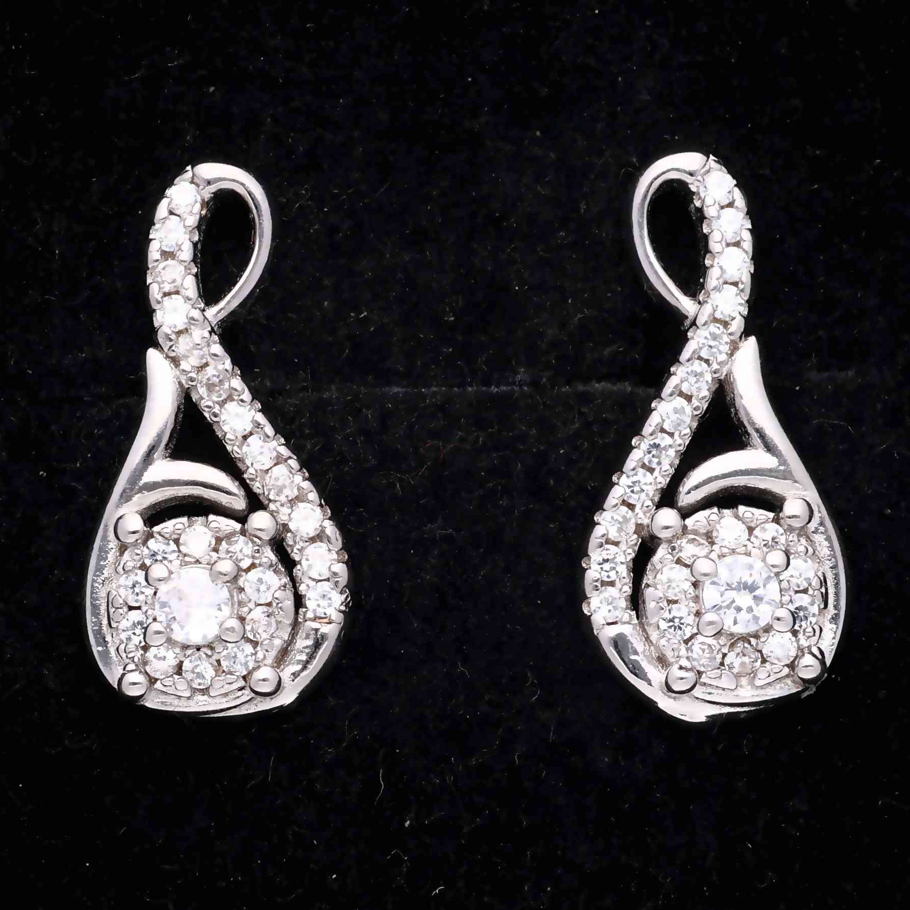 925 Sterling Silver Earrings 925 Sterling Silver Earrings