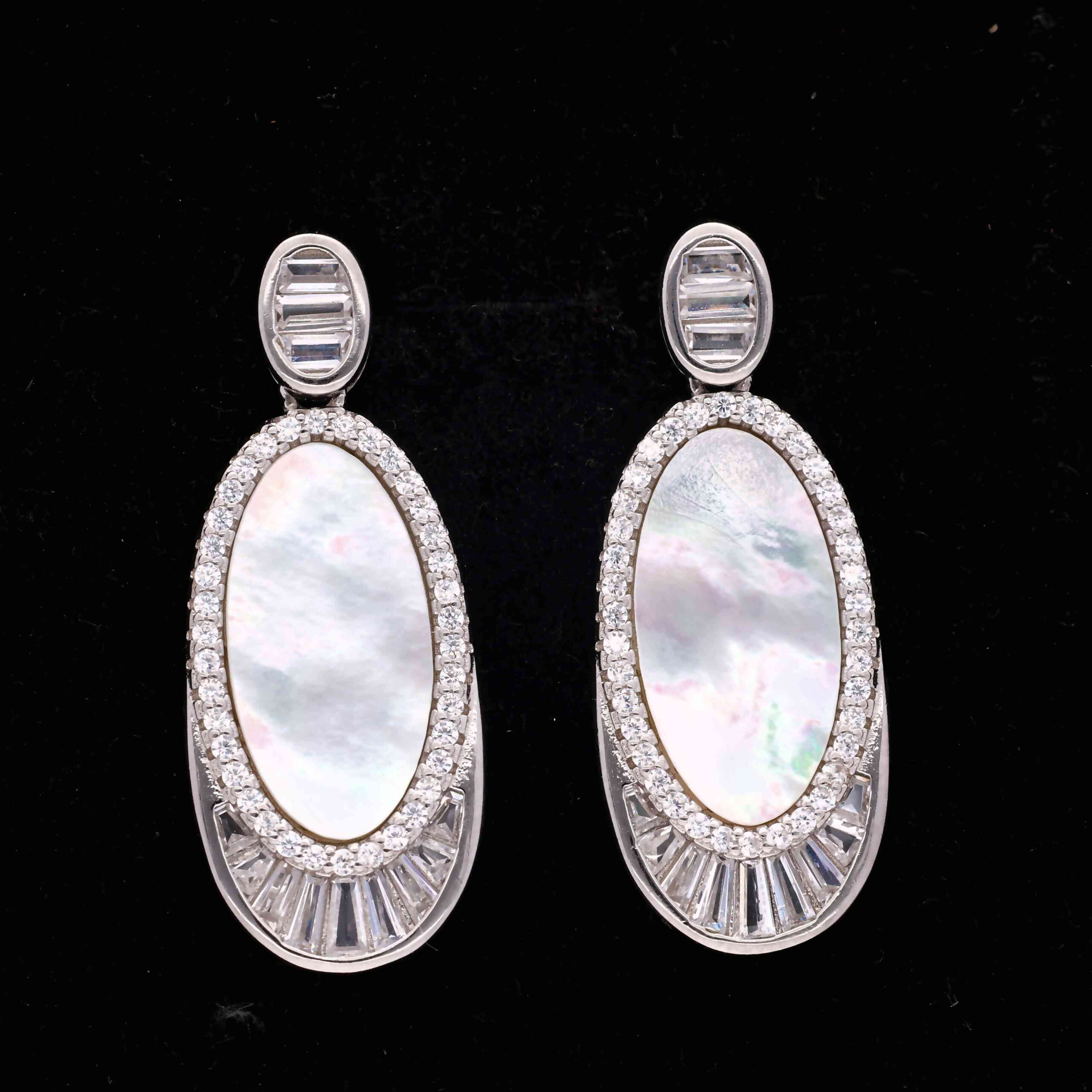 925 Sterling Silver Earrings 925 Sterling Silver Earrings