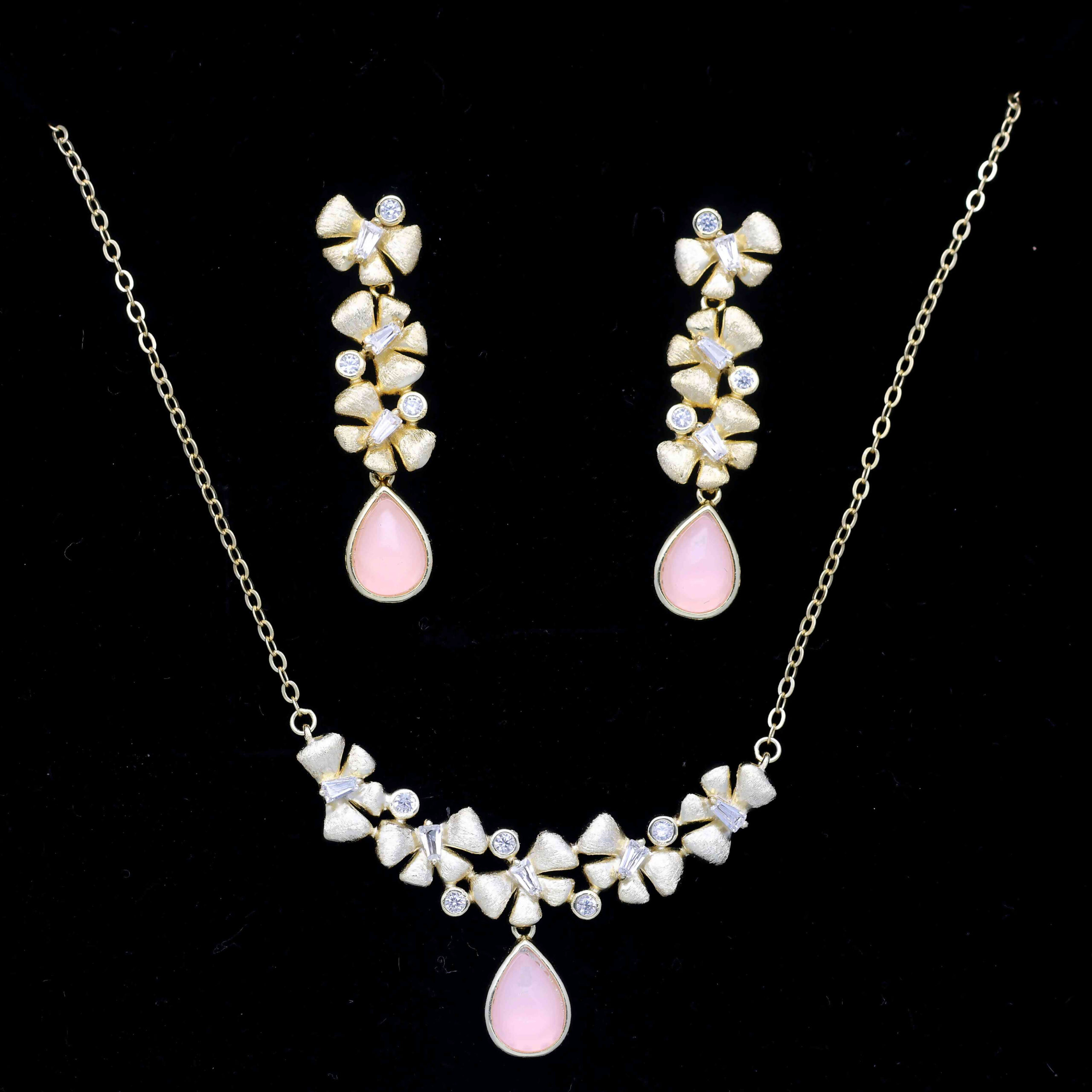 925 Sterling Silver Neclace Set 925 Sterling Silver Neclace Set