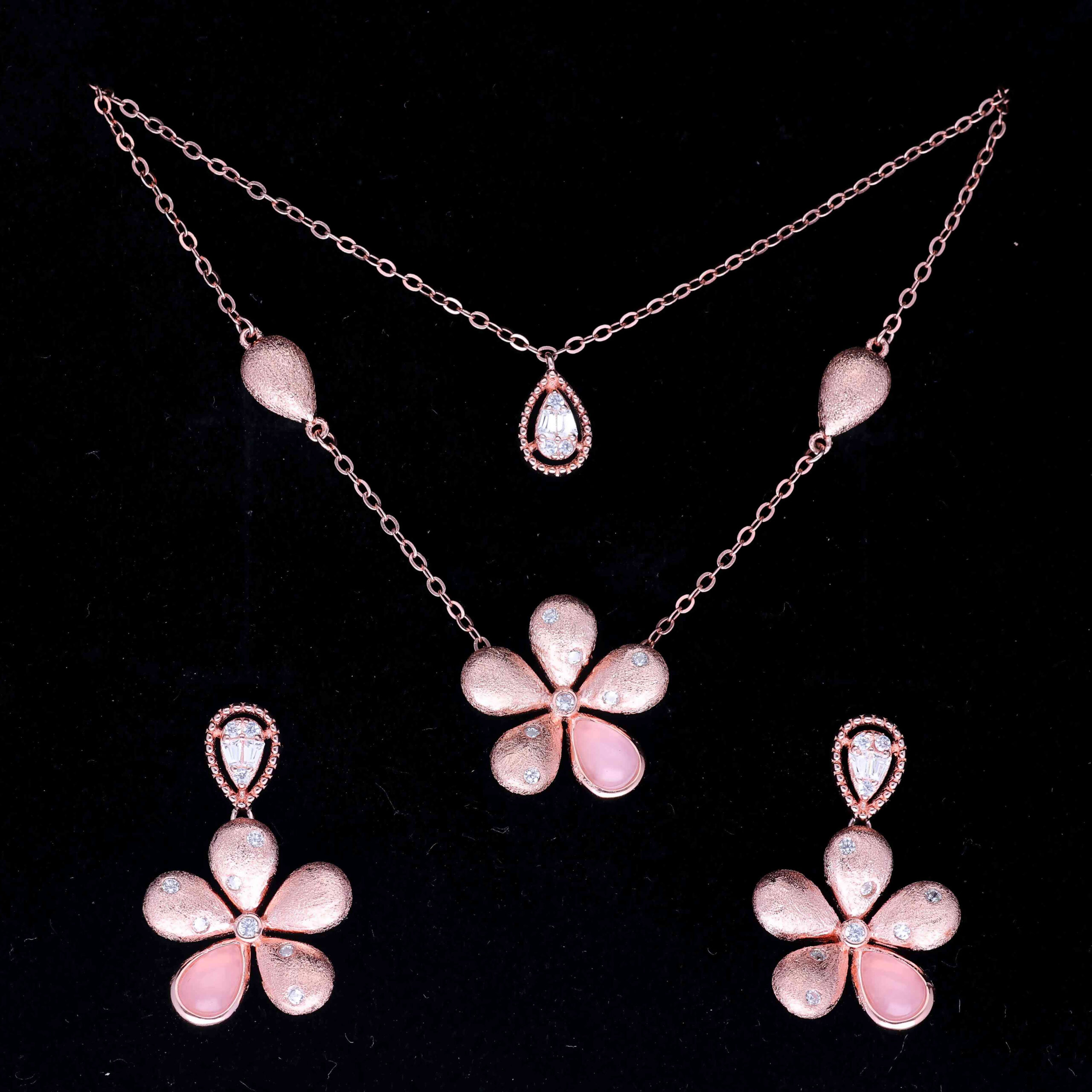 925 Sterling Silver Neclace Set 925 Sterling Silver Neclace Set