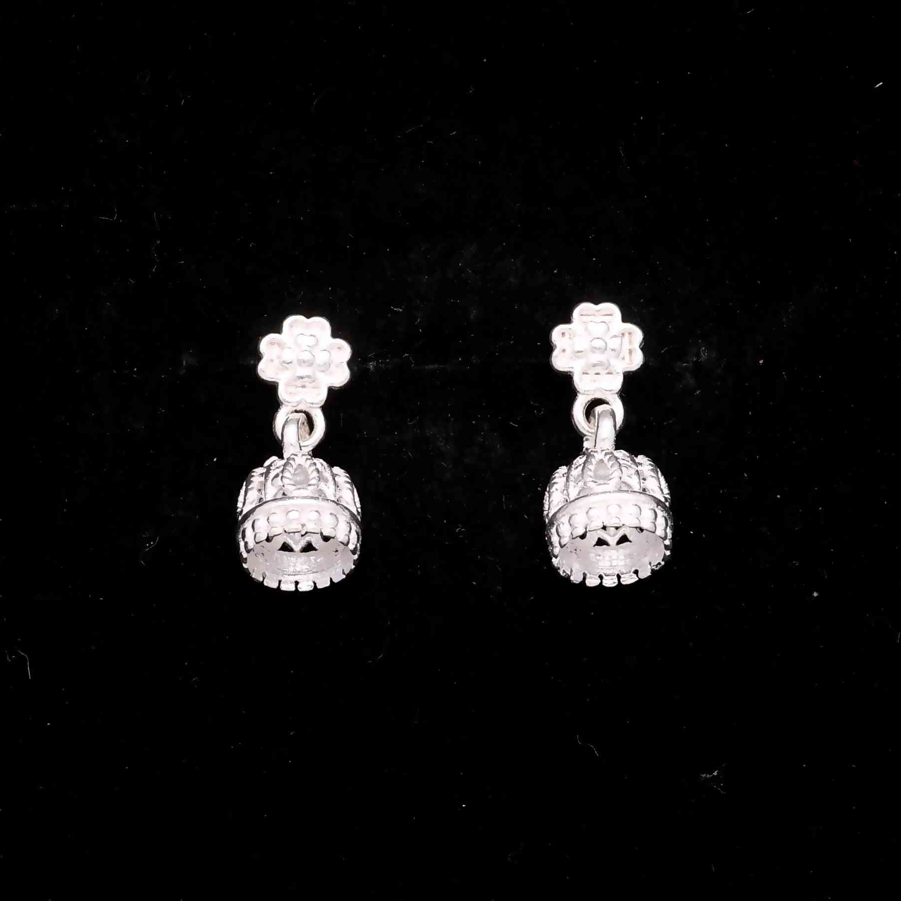 925 Sterling Silver Earrings 925 Sterling Silver Earrings