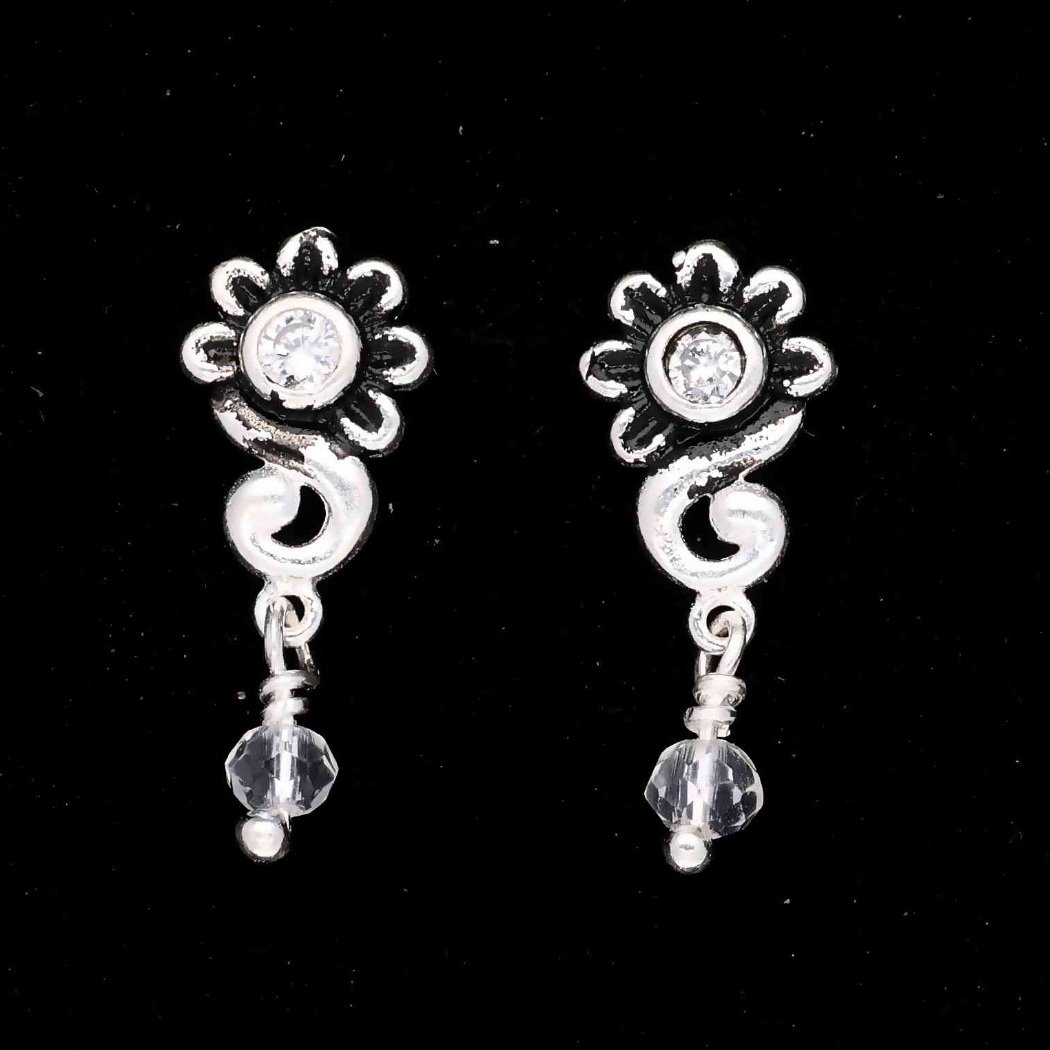 925 Sterling Silver Earrings 925 Sterling Silver Earrings