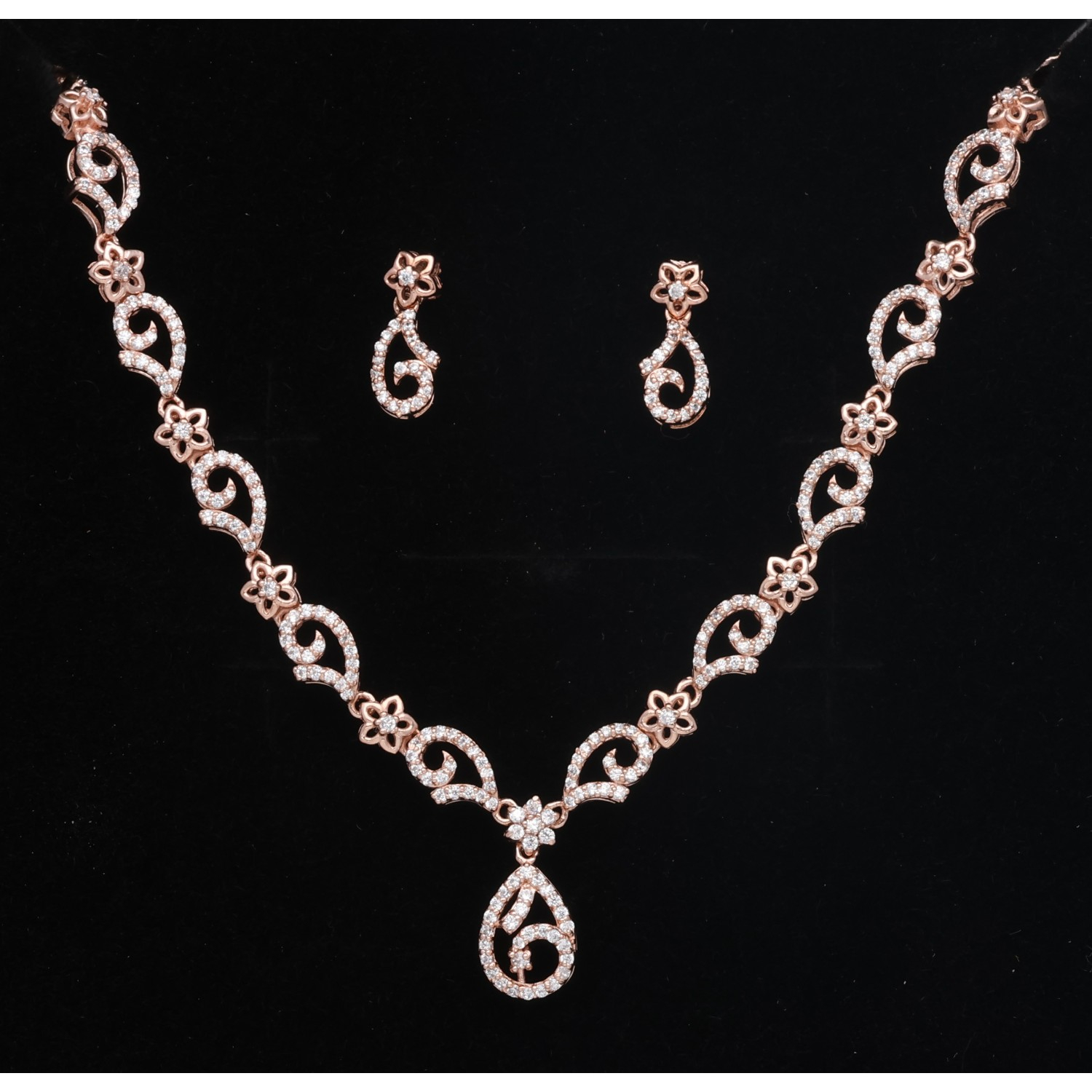 925 Sterling Silver Neclace Set 925 Sterling Silver Neclace Set