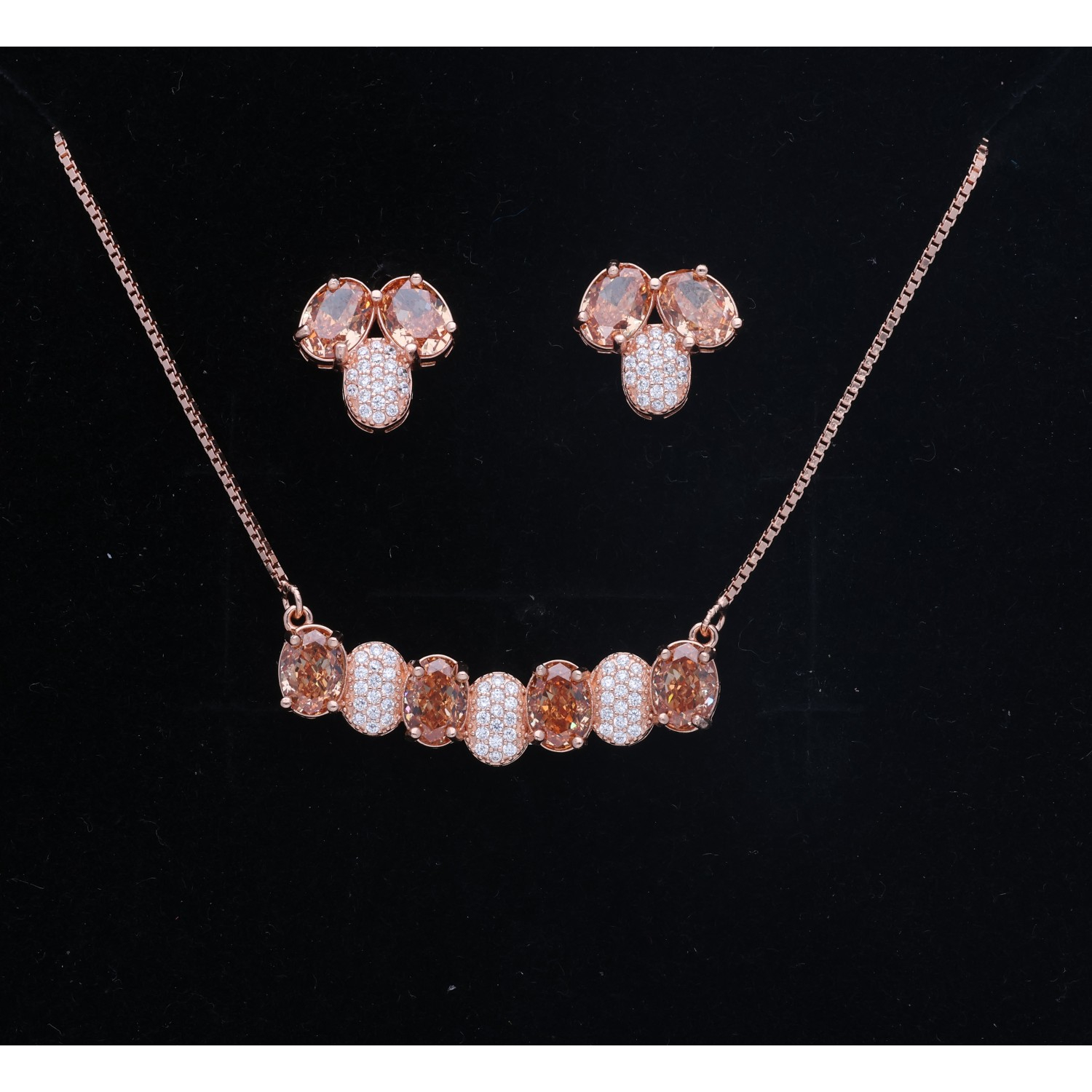 925 Sterling Silver Neclace Set 925 Sterling Silver Neclace Set