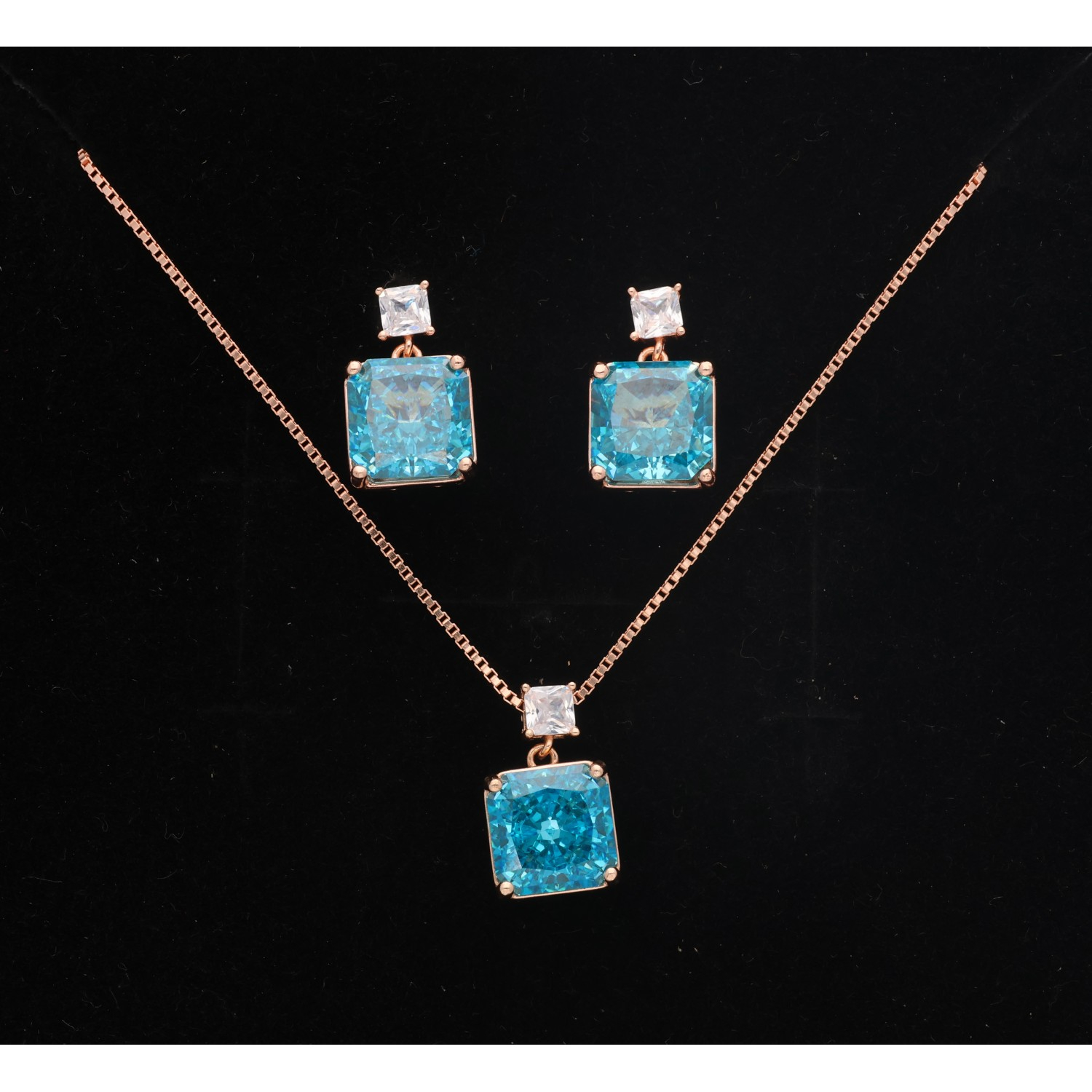 925 Sterling Silver Neclace Set 925 Sterling Silver Neclace Set