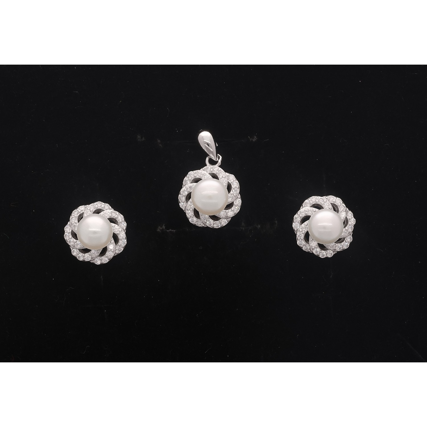 925 Sterling Silver Neclace Set 925 Sterling Silver Neclace Set