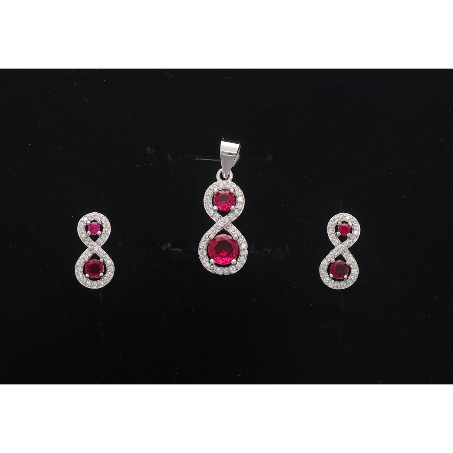 925 Sterling Silver Neclace Set 925 Sterling Silver Neclace Set