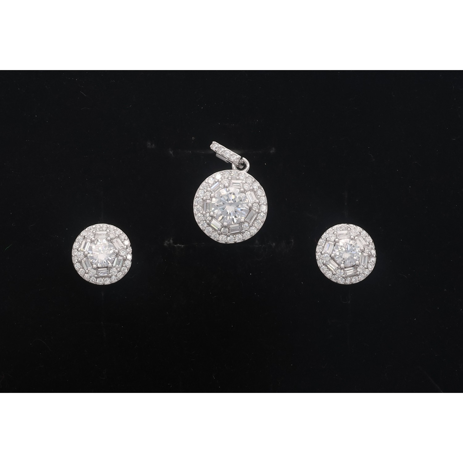 925 Sterling Silver Neclace Set 925 Sterling Silver Neclace Set