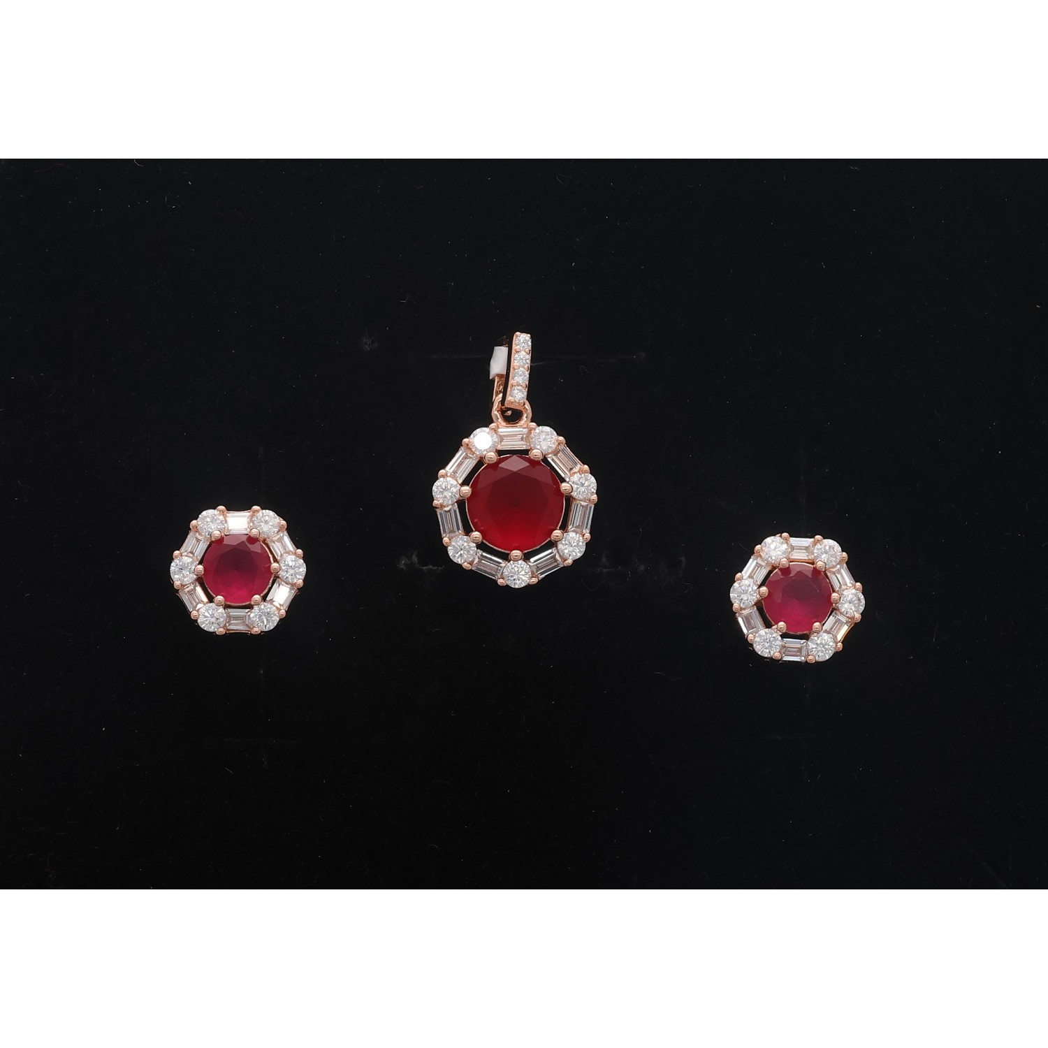 925 Sterling Silver Neclace Set 925 Sterling Silver Neclace Set