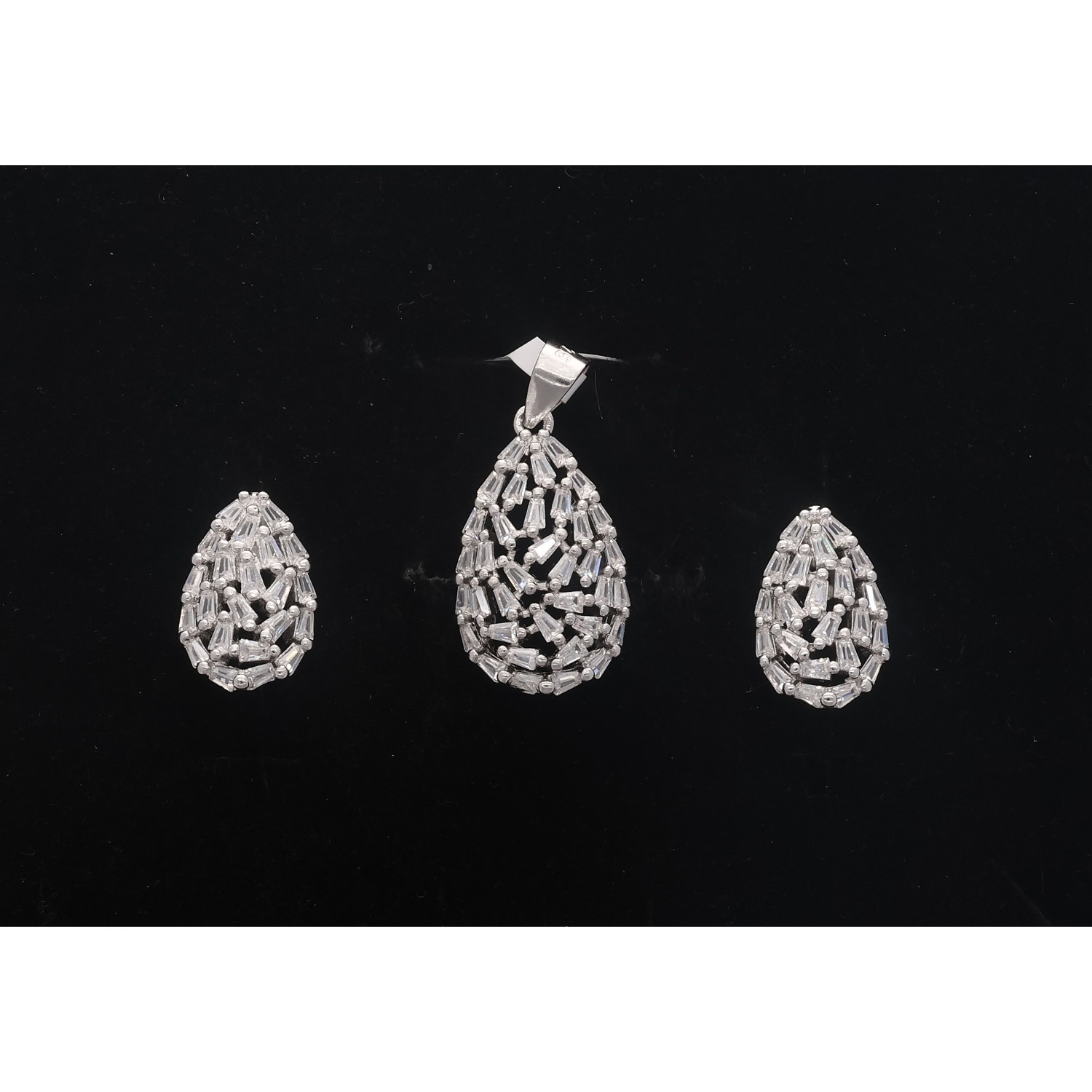 925 Sterling Silver Neclace Set 925 Sterling Silver Neclace Set