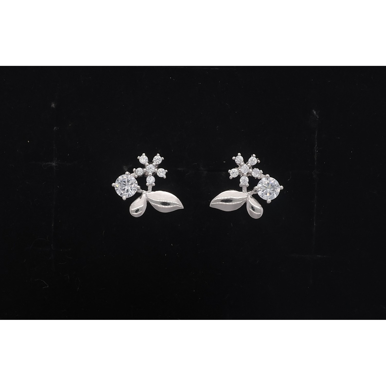 925 Sterling Silver Earrings 925 Sterling Silver Earrings