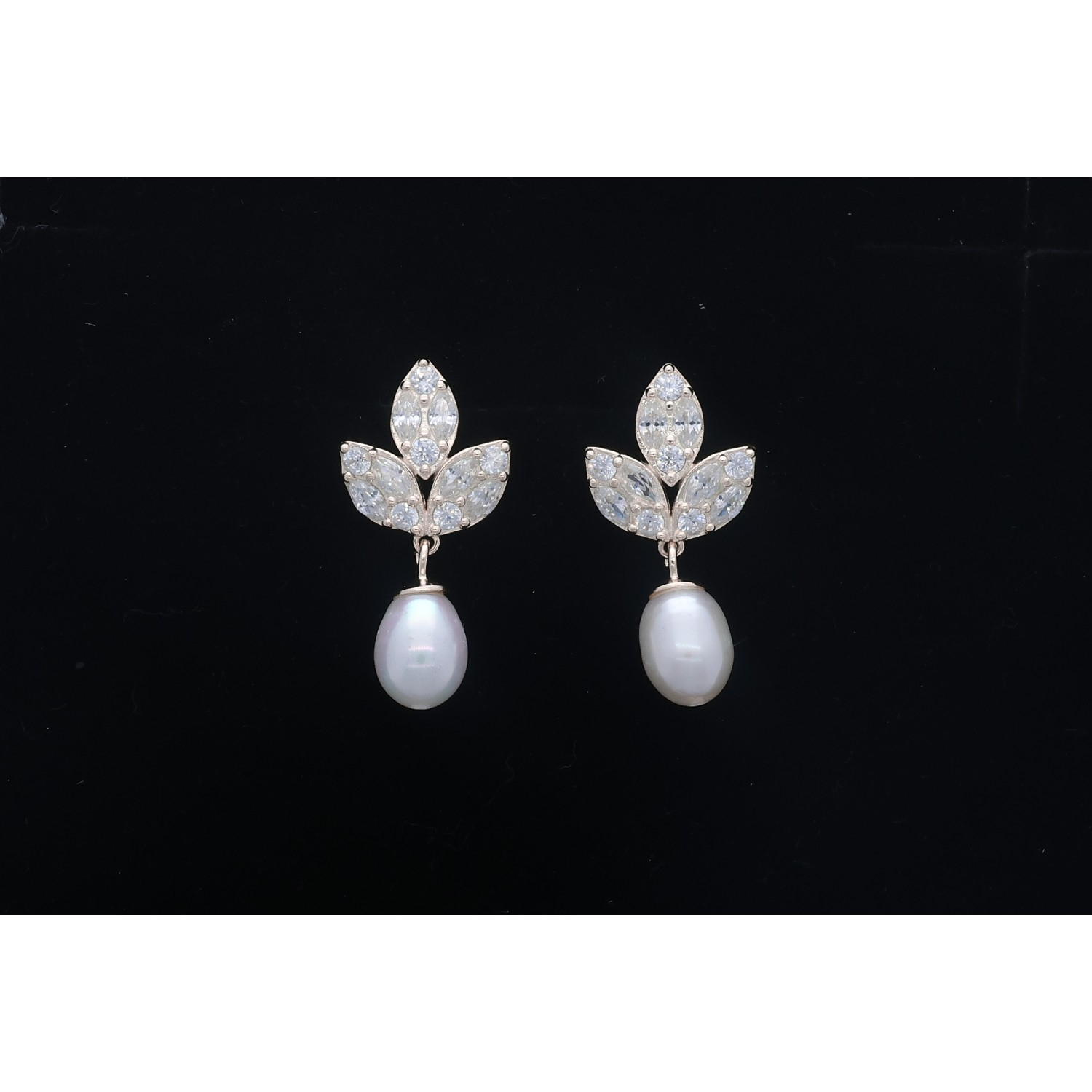 925 Sterling Silver Neclace Set 925 Sterling Silver Neclace Set