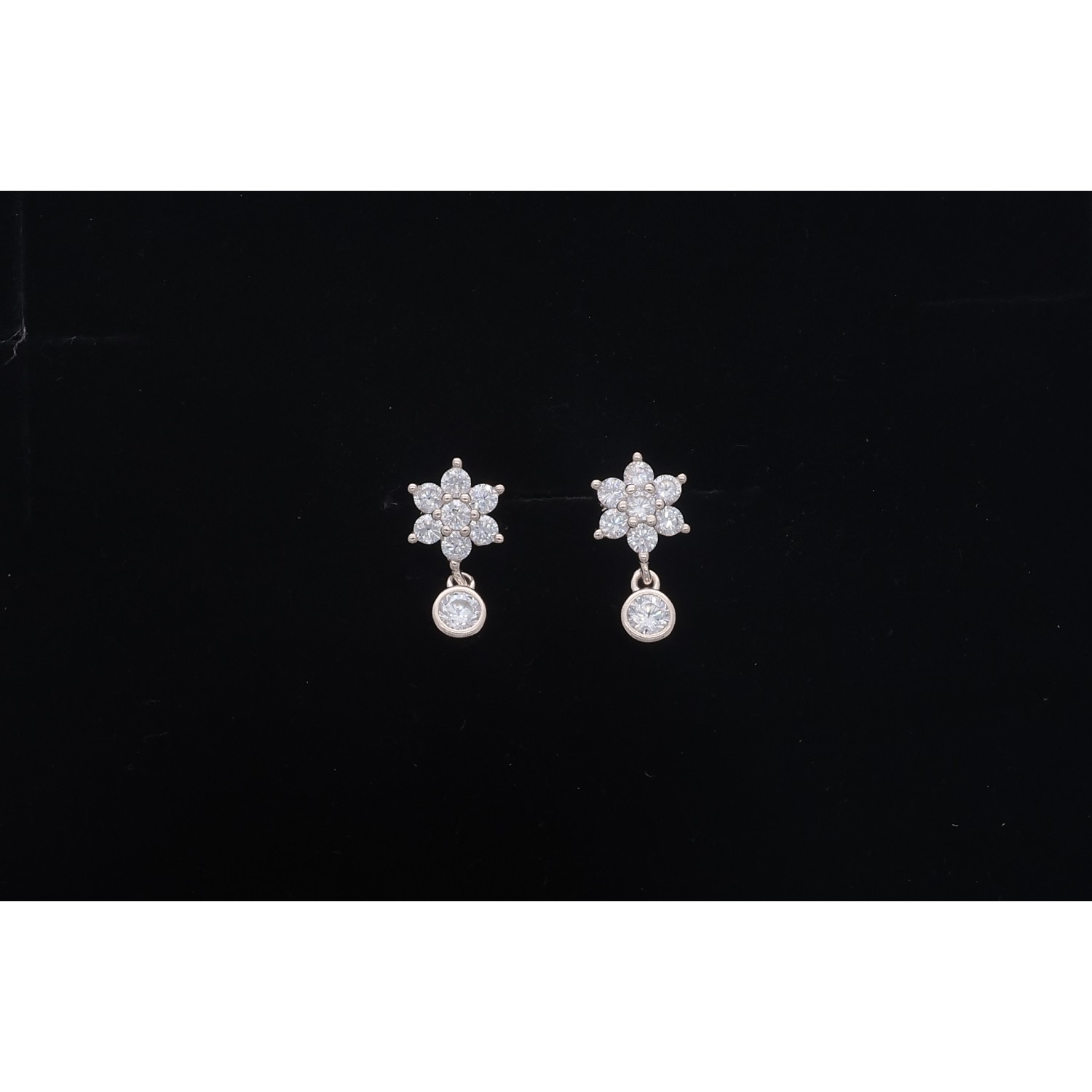 925 Sterling Silver Earrings 925 Sterling Silver Earrings