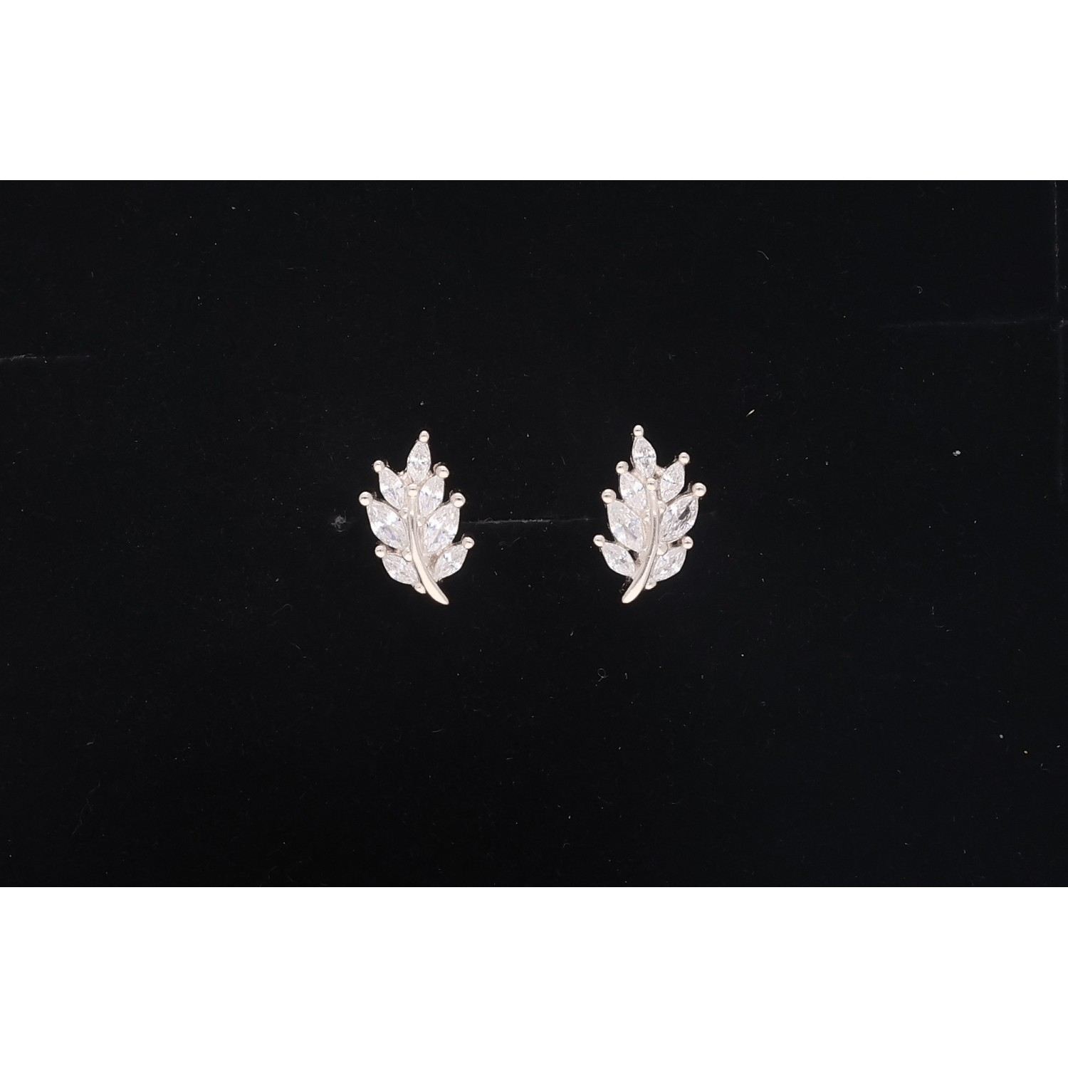 925 Sterling Silver Earrings 925 Sterling Silver Earrings