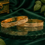 M.CUT BANGLE