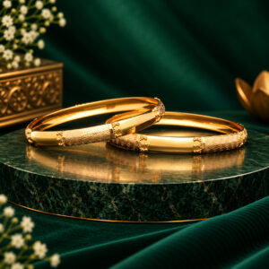 HALF ROUND BANGLE
