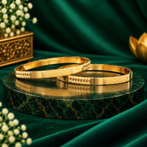 DELUXE BANGLE
