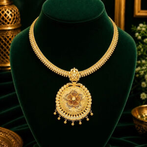 CB*FANCY NECKLACE