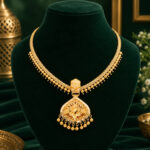 CB*FANCY NECKLACE